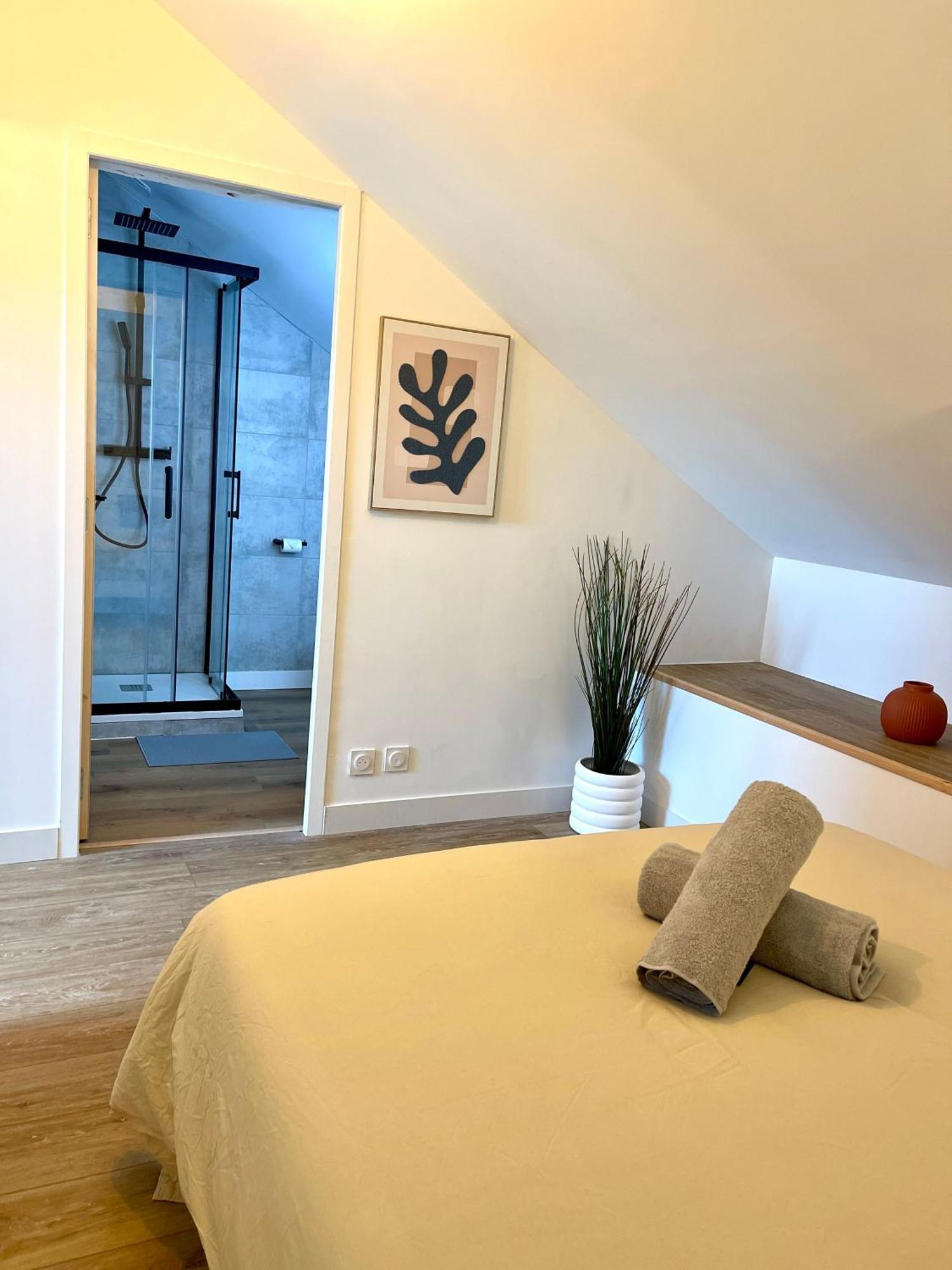L'Ecluse - Appartement Tinteniac Екстер'єр фото